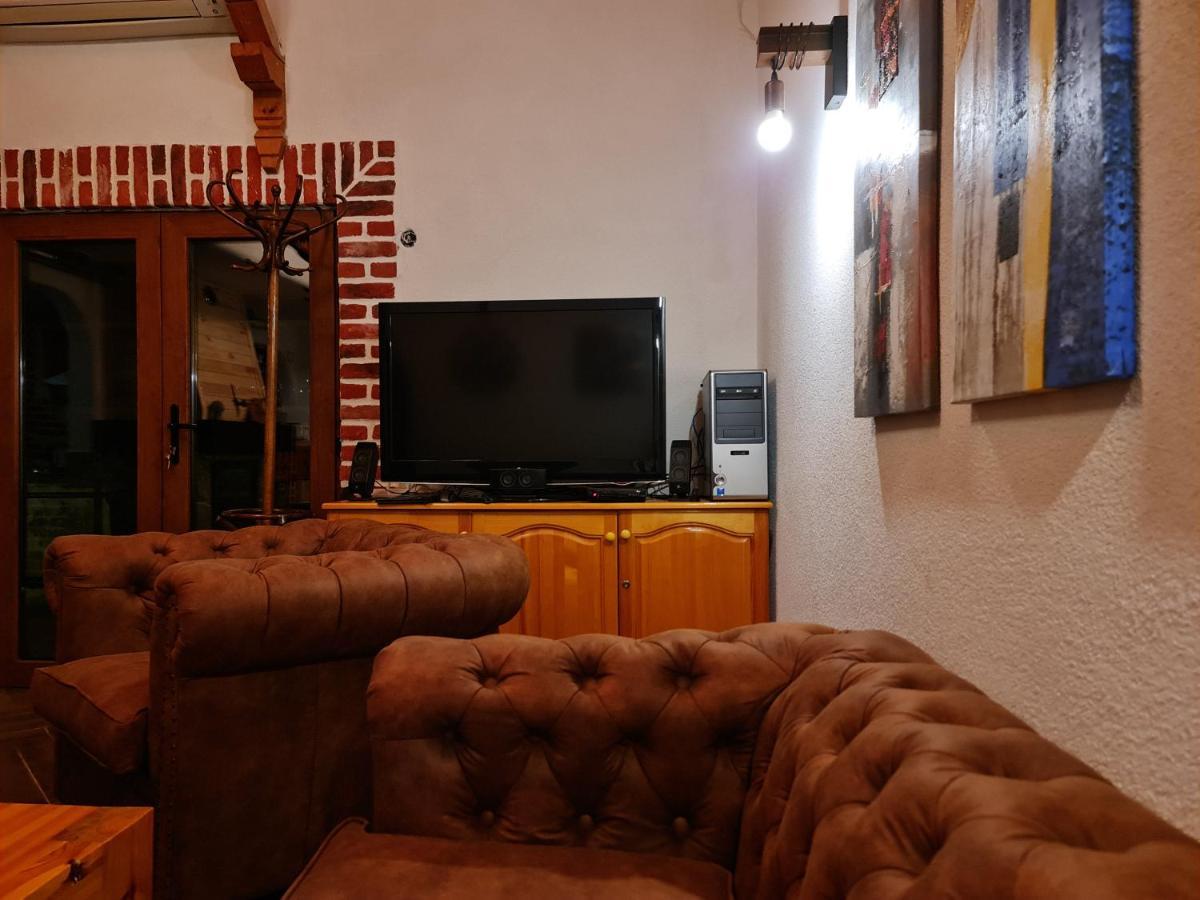 Къща За Гости Каза Роза - Swiss Style Chalet Casa Rosa Guest House Kjustendil Exterior foto