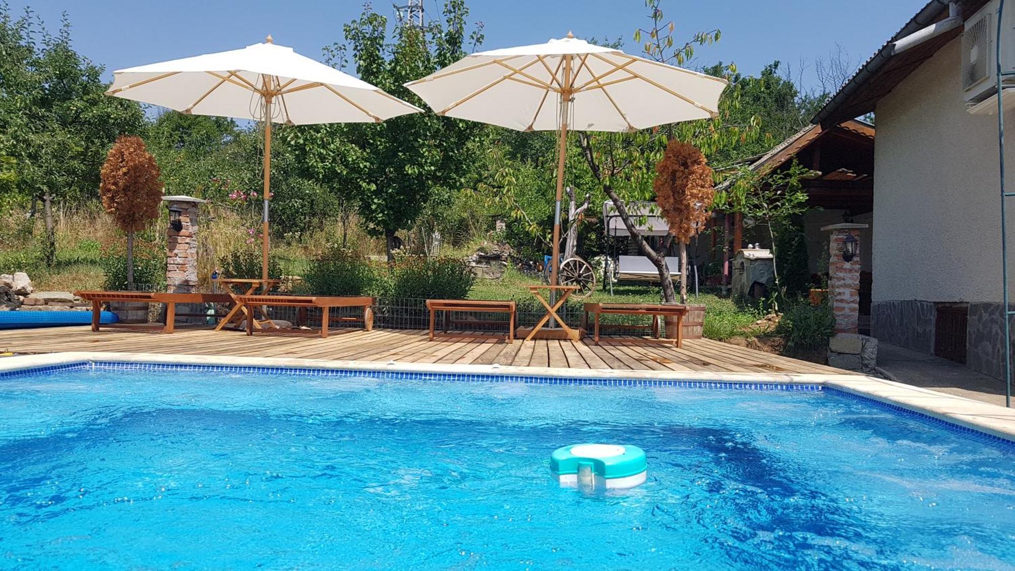 Къща За Гости Каза Роза - Swiss Style Chalet Casa Rosa Guest House Kjustendil Exterior foto