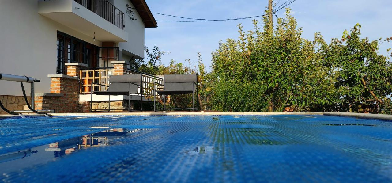 Къща За Гости Каза Роза - Swiss Style Chalet Casa Rosa Guest House Kjustendil Exterior foto