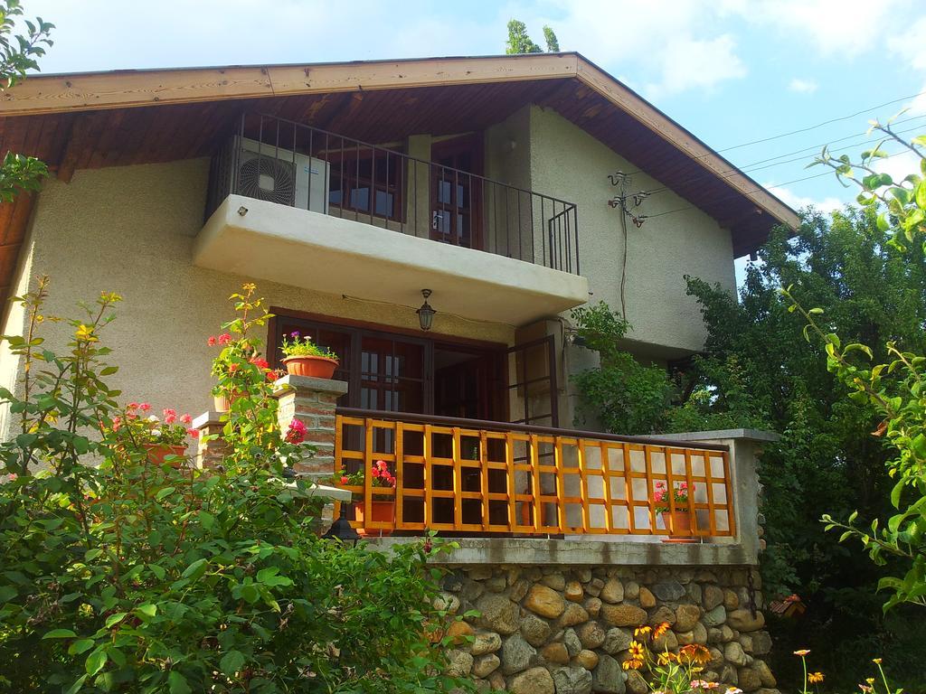 Къща За Гости Каза Роза - Swiss Style Chalet Casa Rosa Guest House Kjustendil Zimmer foto